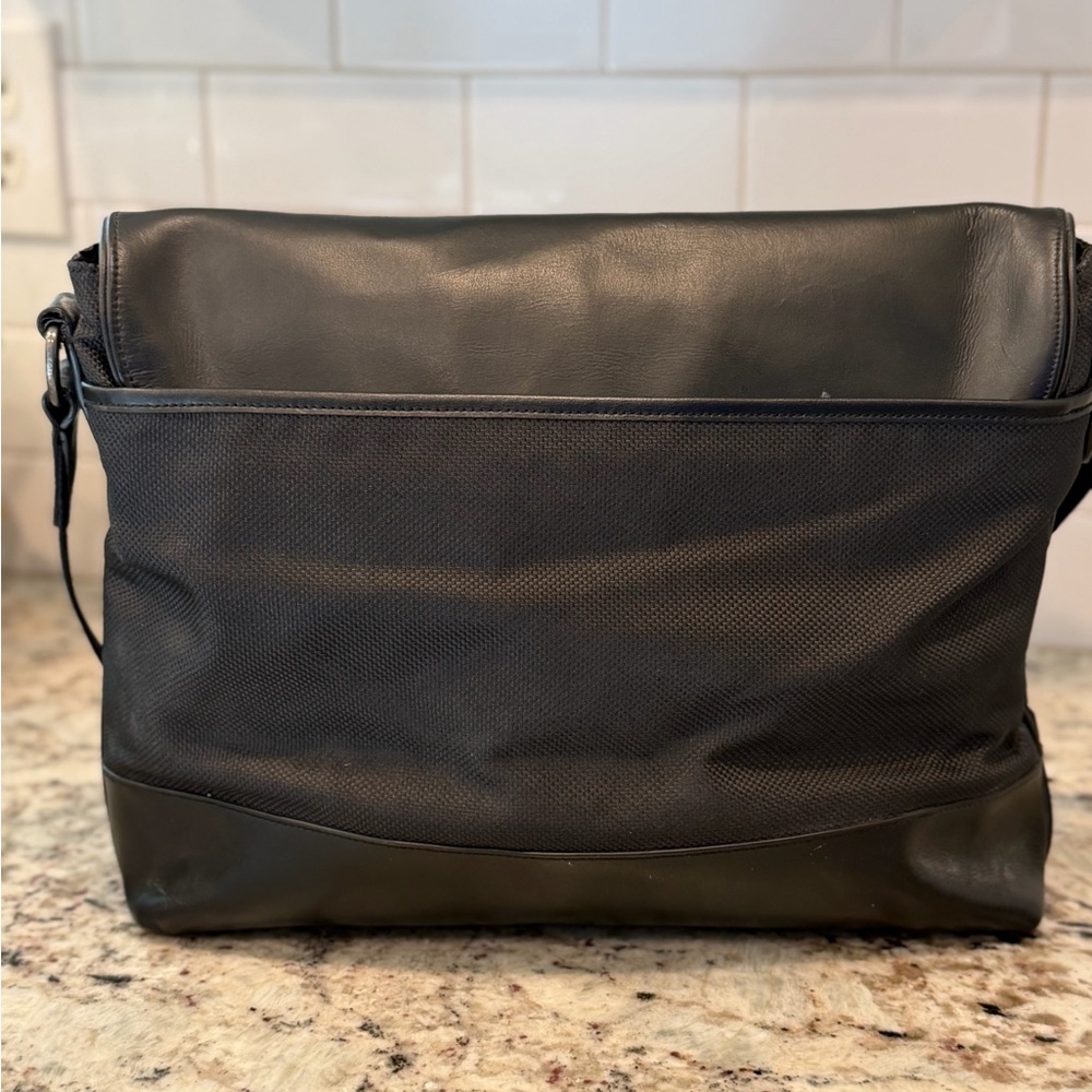 Coach Black Men's Messenger Bag - Picture 6 of 13